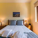 Casa A Beira Mar - With Ocean View Dom wakacyjny