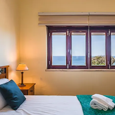 Casa A Beira Mar - With Ocean View São Pedro da Cadeira