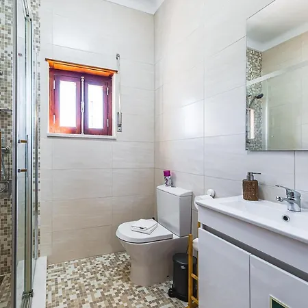 Casa A Beira Mar - With Ocean View Sao Pedro da Cadeira