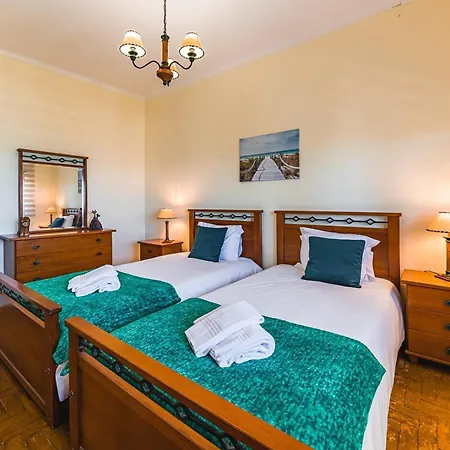 Casa A Beira Mar - With Ocean View * São Pedro da Cadeira