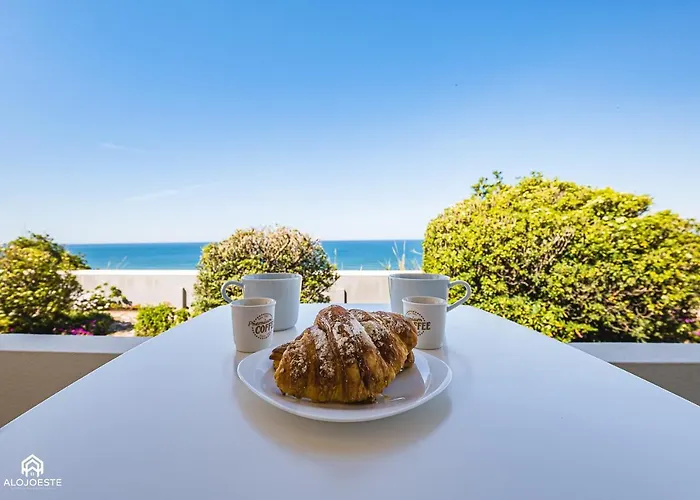 Casa à Beira Mar - With Ocean View * Sao Pedro da Cadeira